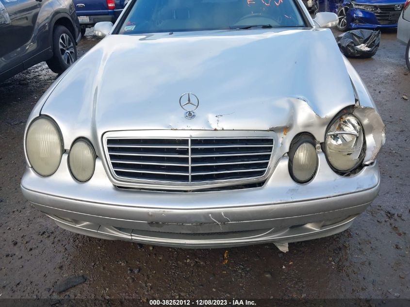 WDBLJ65G3YF128274 2000 Mercedes-Benz Clk 320