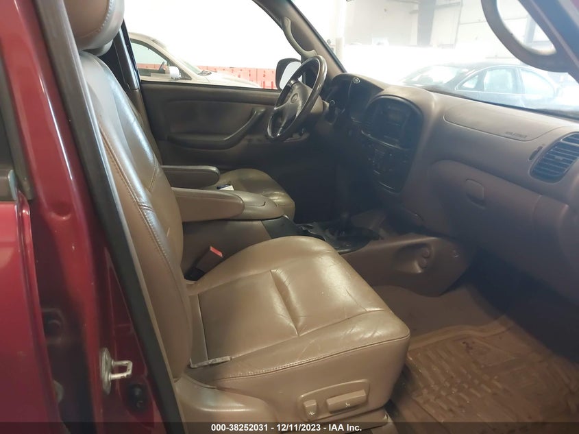 2001 Toyota Sequoia Sr5 VIN: 5TDBT44A41S044821 Lot: 38252031