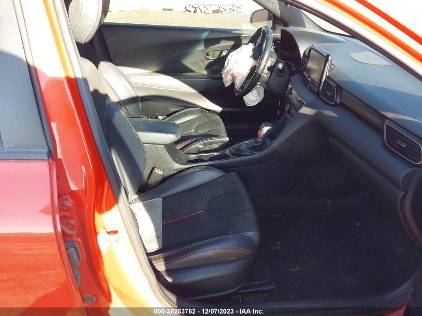 2019 Hyundai Veloster 2.0 Premium VIN: KMHTG6AF0KU003731 Lot: 38253782