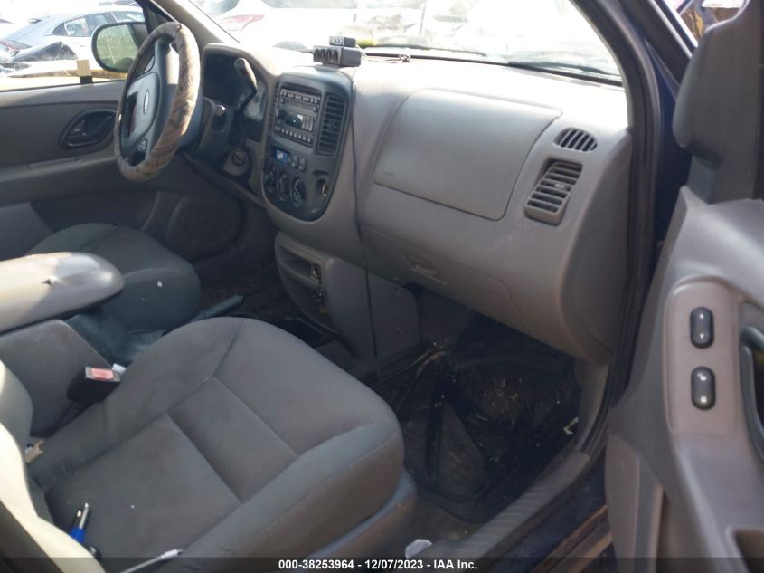 2002 Ford Escape Xlt Choice/Xlt Midnight/Xlt Premium/Xlt Sport VIN: 1FMYU04102KD41931 Lot: 38253964