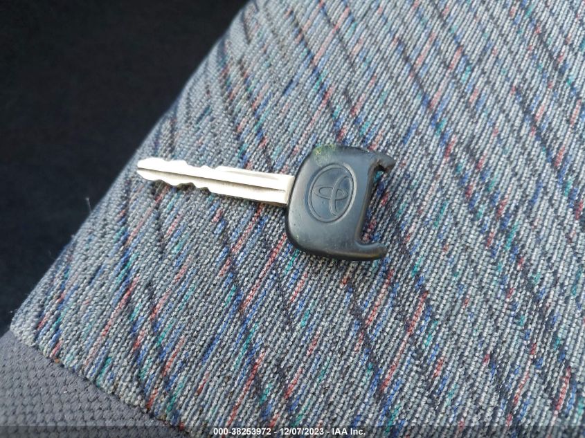 1998 Toyota Rav4 VIN: JT3GP10V4W7035575 Lot: 38253972