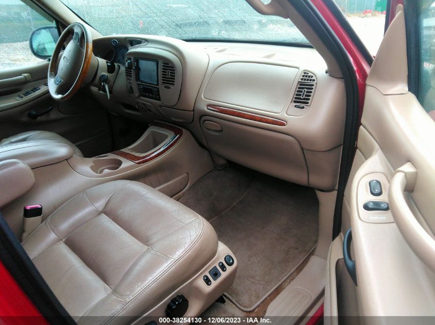 1999 Lincoln Navigator VIN: 5LMPU28AXXLJ24676 Lot: 38254130