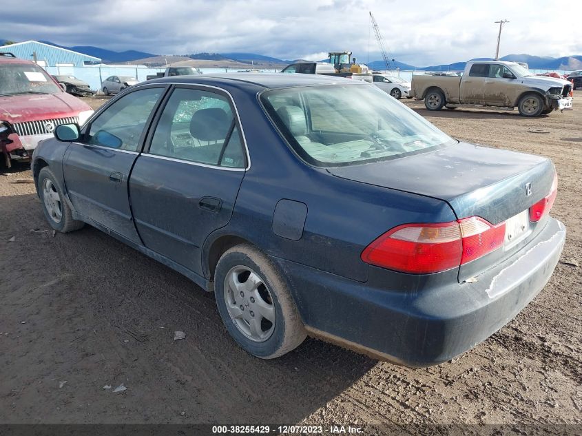 1HGCG6688YA025504 2000 Honda Accord 2.3 Ex