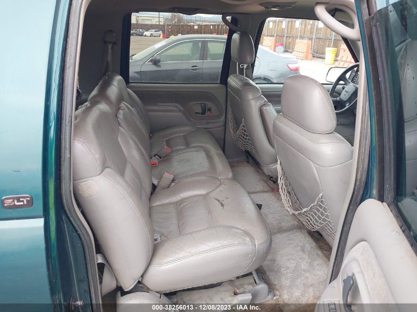 1998 GMC Suburban 1500 Sl VIN: 1GKFK16RXWJ713382 Lot: 38256013