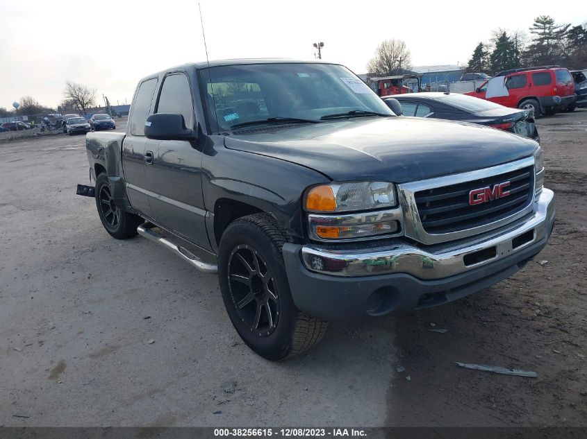 2005 GMC Sierra 1500 Work Truck VIN: 2GTEC19T951367796 Lot: 38256615