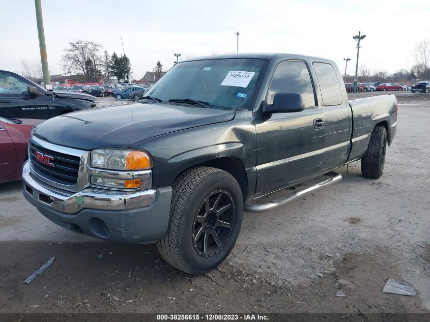 2005 GMC Sierra 1500 Work Truck VIN: 2GTEC19T951367796 Lot: 38256615