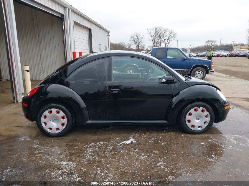 2009 Volkswagen New Beetle 2.5L VIN: 3VWPW31C39M512138 Lot: 38258145