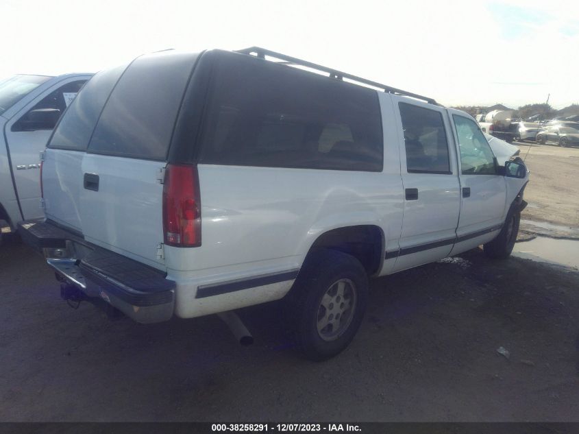 1996 Chevrolet Suburban C1500 VIN: 1GNEC16R3TJ383611 Lot: 38258291