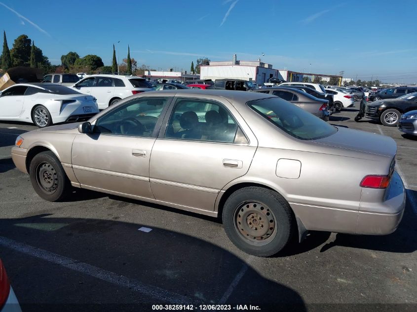 4T1BG22K6VU815054 1997 Toyota Camry Le