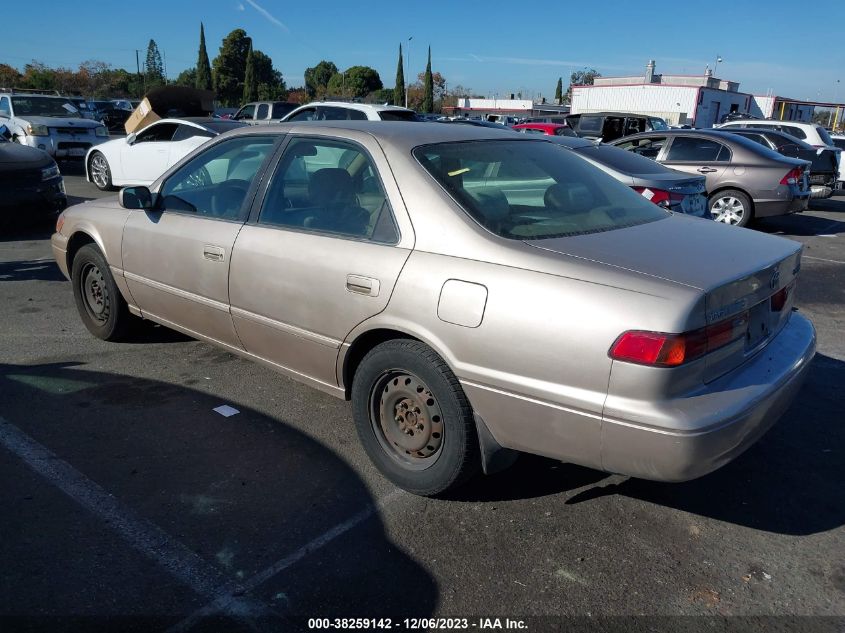 4T1BG22K6VU815054 1997 Toyota Camry Le