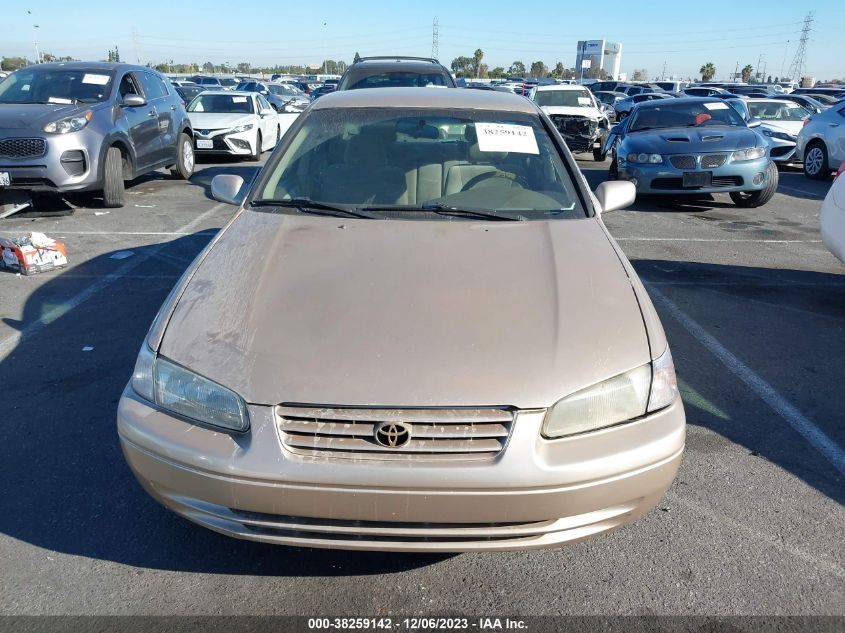 4T1BG22K6VU815054 1997 Toyota Camry Le