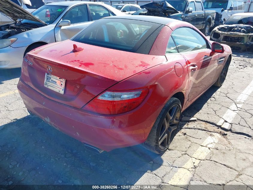 2014 Mercedes-Benz Slk 250 VIN: WDDPK4HA9EF077781 Lot: 38260256