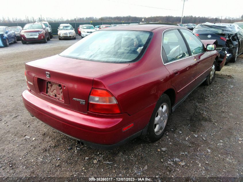 1995 Honda Accord Ex VIN: 1HGCE6662SA008841 Lot: 38260317