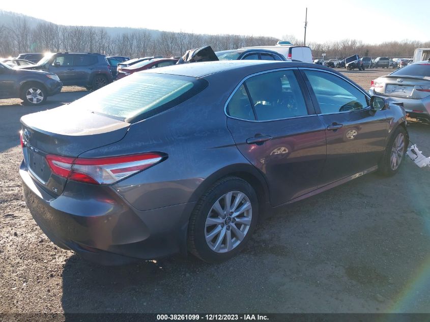 4T1B11HK0JU116399 2018 Toyota Camry Le