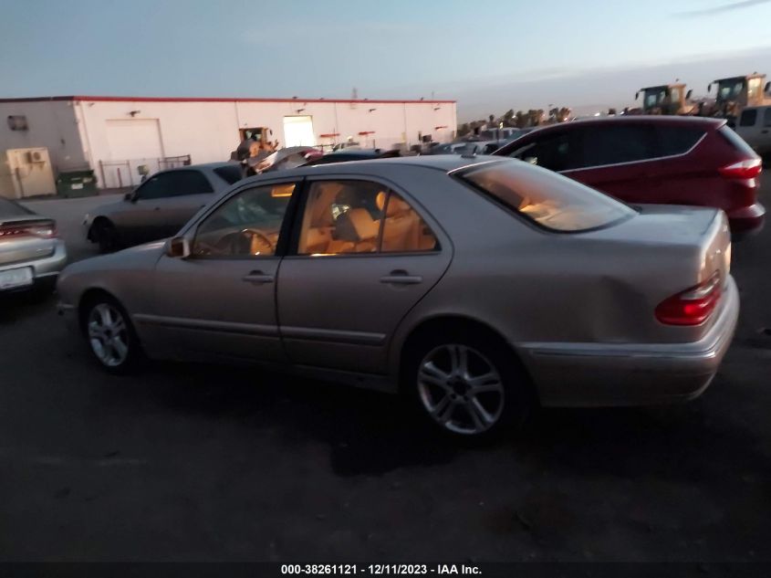 2001 Mercedes-Benz E-Class Base A5 VIN: WDBJF70J81B240888 Lot: 38261121