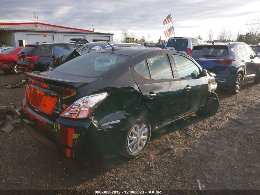 2015 Nissan Versa 1.6 S+ VIN: 3N1CN7AP9FL833250 Lot: 38262012