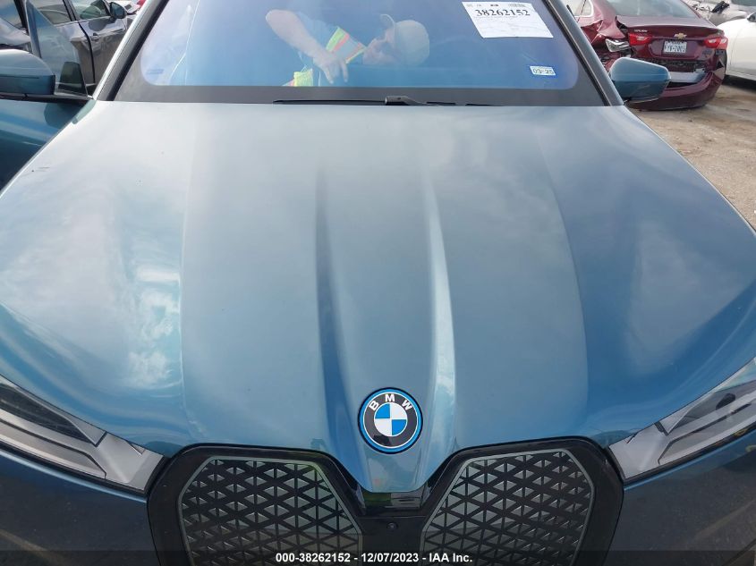 2023 BMW Ix xDrive50 VIN: WB523CF02PCM48396 Lot: 38262152