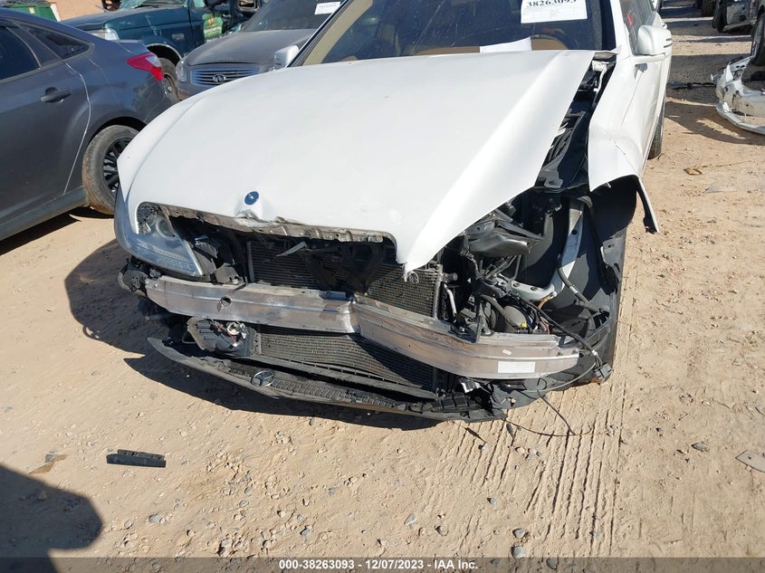 2013 MERCEDES-BENZ S 550 WDDNG7DB0DA498972