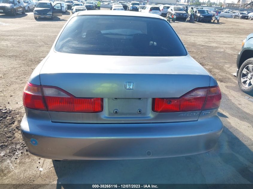 2000 Honda Accord 3.0 Ex VIN: 1HGCG1659YA043695 Lot: 38265116