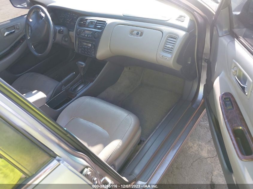 2000 Honda Accord 3.0 Ex VIN: 1HGCG1659YA043695 Lot: 38265116