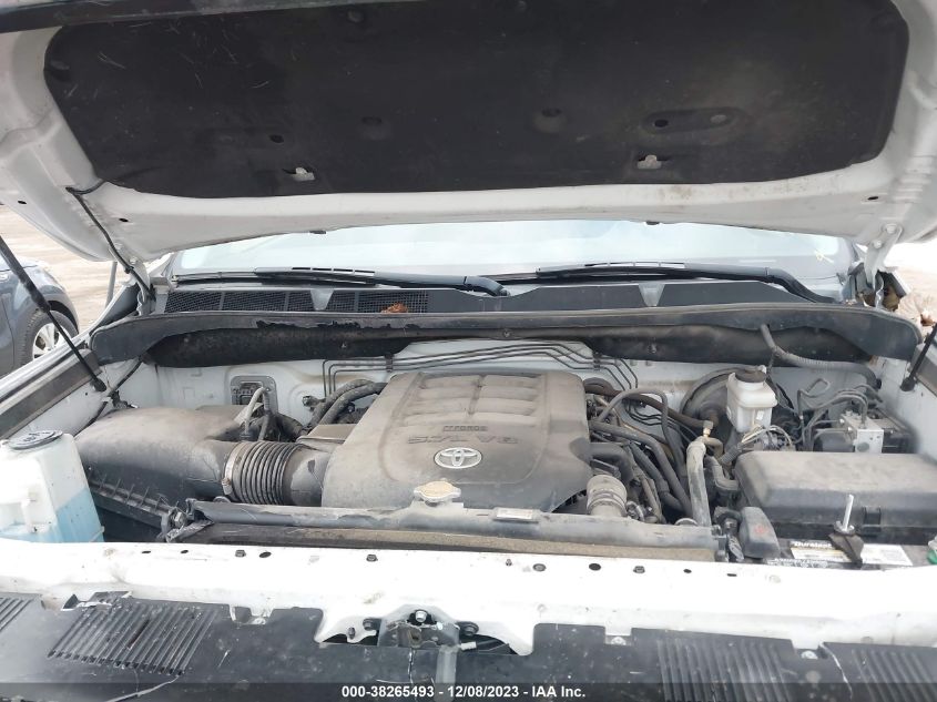 5TFDW5F1XHX624260 2017 Toyota Tundra Sr5 5.7L V8