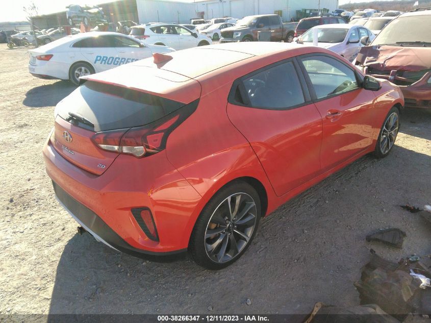 2020 Hyundai Veloster 2.0 Premium VIN: KMHTG6AF5LU024379 Lot: 38266347