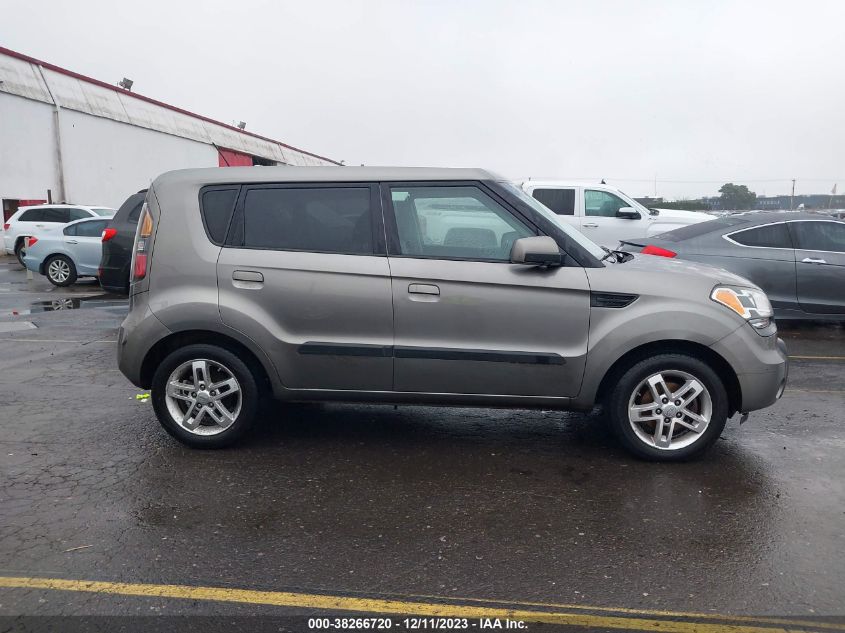 2010 Kia Soul + VIN: KNDJT2A26A7172369 Lot: 38266720