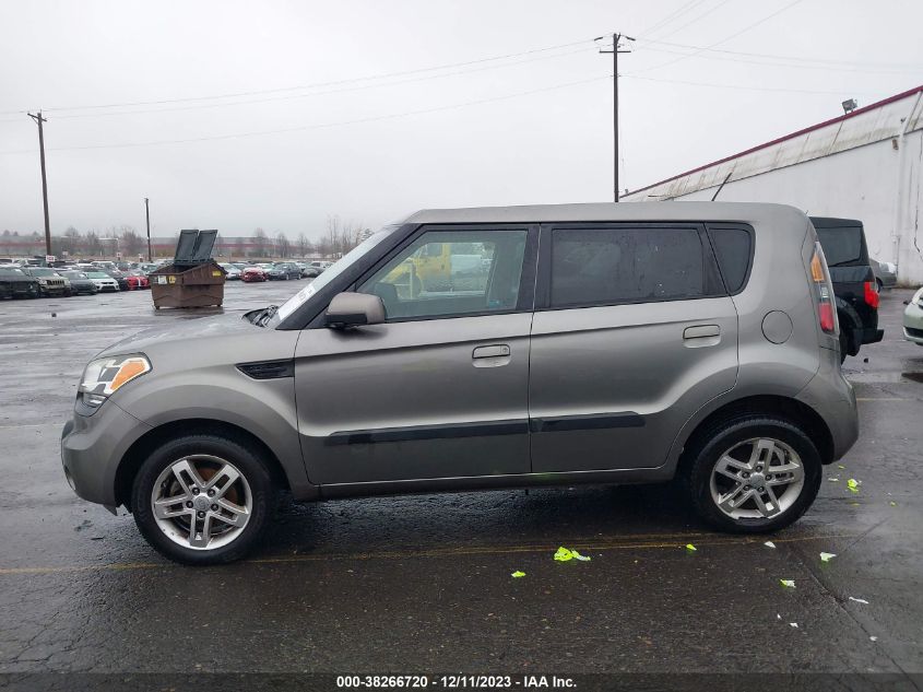 2010 Kia Soul + VIN: KNDJT2A26A7172369 Lot: 38266720