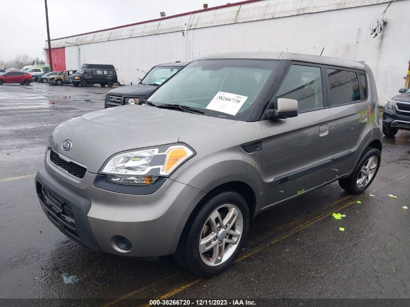 2010 Kia Soul + VIN: KNDJT2A26A7172369 Lot: 38266720