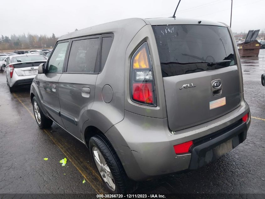 2010 Kia Soul + VIN: KNDJT2A26A7172369 Lot: 38266720