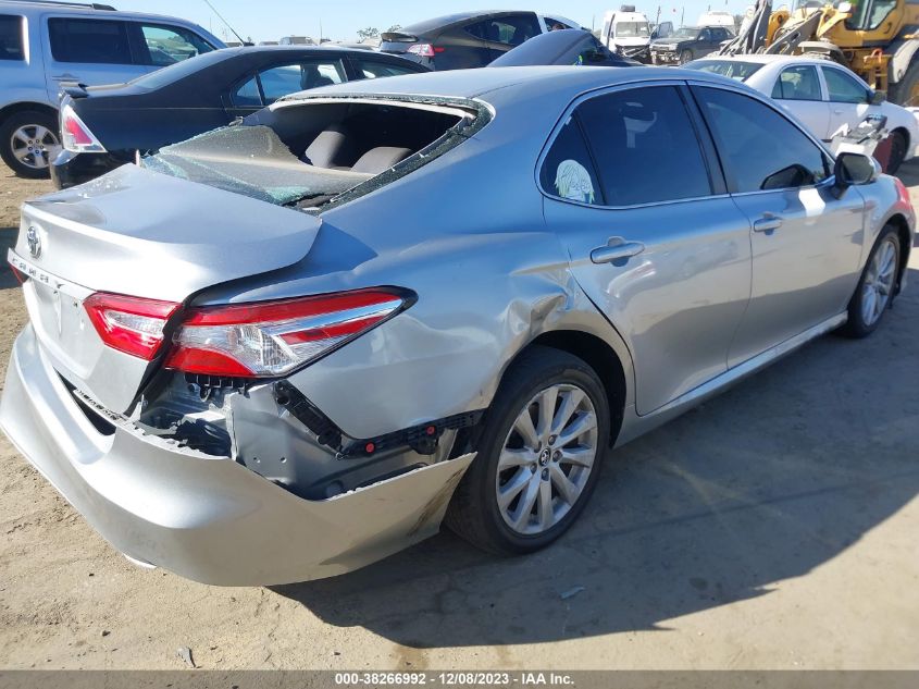 2018 Toyota Camry Le VIN: 4T1B11HK5JU079561 Lot: 38266992