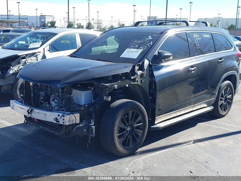 2019 TOYOTA HIGHLANDER SE VIN: 5TDKZRFH8KS573597