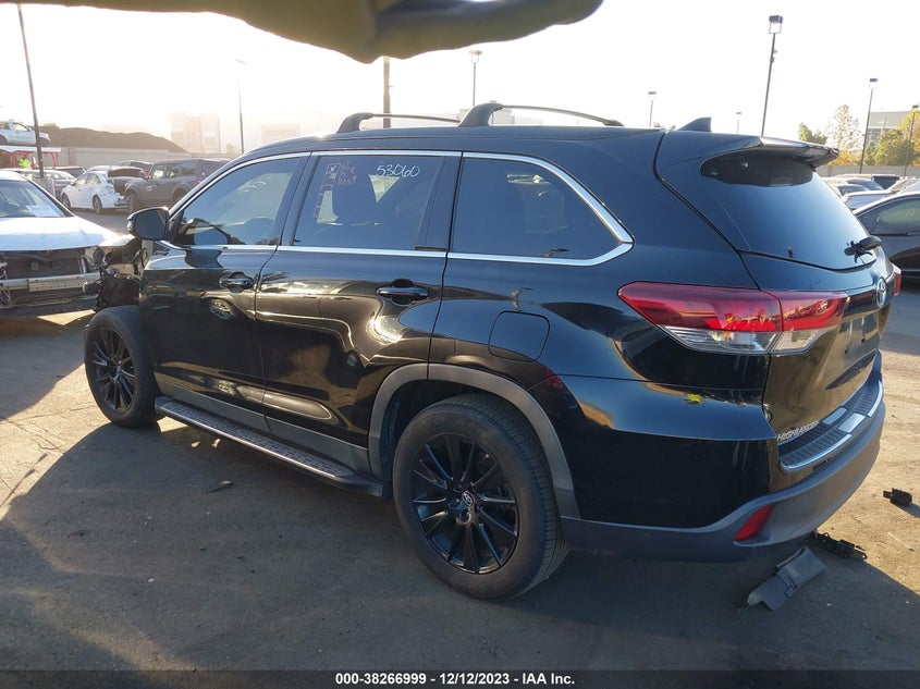2019 TOYOTA HIGHLANDER SE VIN: 5TDKZRFH8KS573597