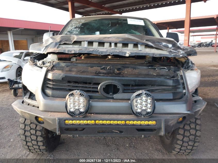 5TFDW5F12HX676644 2017 Toyota Tundra Sr5 5.7L V8