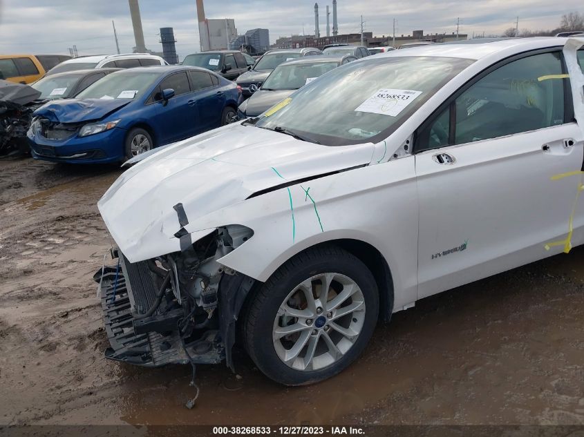 3FA6P0LU2KR100761 2019 Ford Fusion Hybrid Se