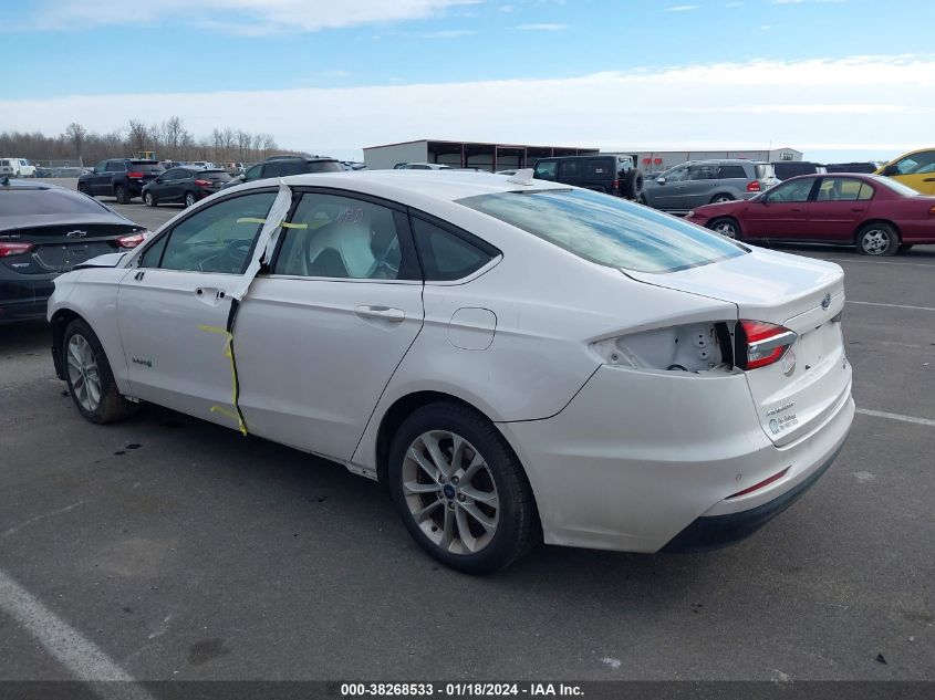 3FA6P0LU2KR100761 2019 Ford Fusion Hybrid Se