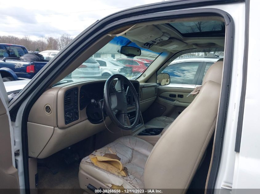 2003 Chevrolet Tahoe Z71 VIN: 1GNEK13Z53R220189 Lot: 38268558