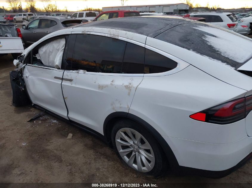 2021 Tesla Model X VIN: 5YJXCDE24MF320372 Lot: 38268919