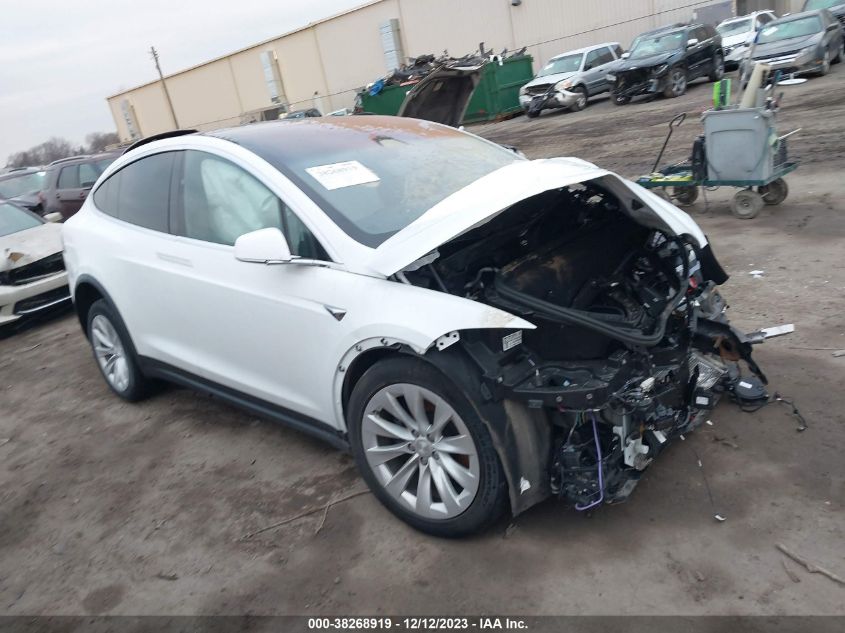 2021 Tesla Model X VIN: 5YJXCDE24MF320372 Lot: 38268919