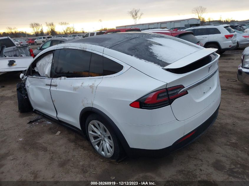 2021 Tesla Model X VIN: 5YJXCDE24MF320372 Lot: 38268919