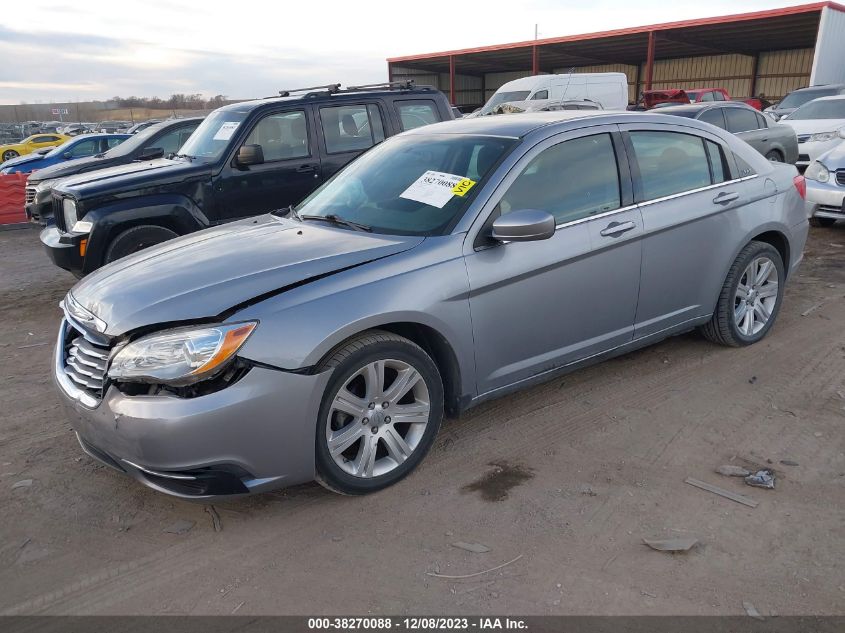 2013 Chrysler 200 Lx VIN: 1C3CCBAB0DN670645 Lot: 38270088