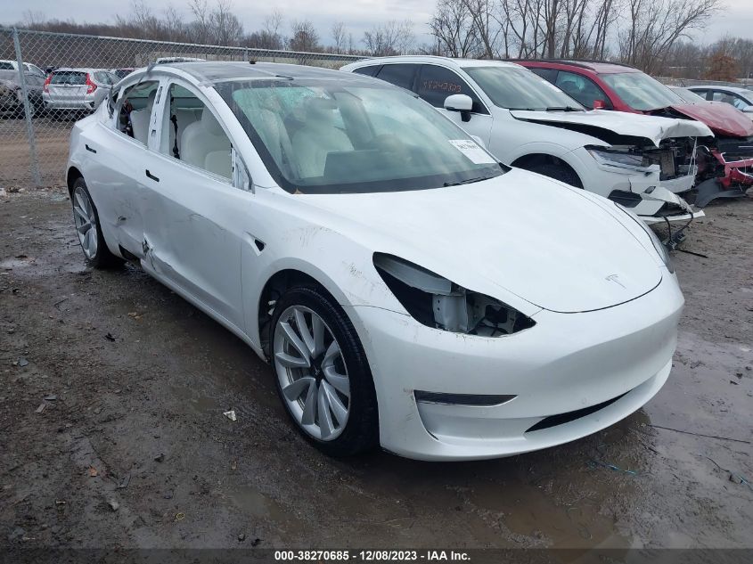 2019 Tesla Model 3 Long Range/Performance VIN: 5YJ3E1EBXKF437832 Lot: 38270685