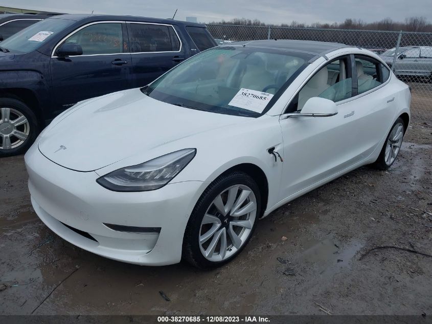 2019 Tesla Model 3 Long Range/Performance VIN: 5YJ3E1EBXKF437832 Lot: 38270685