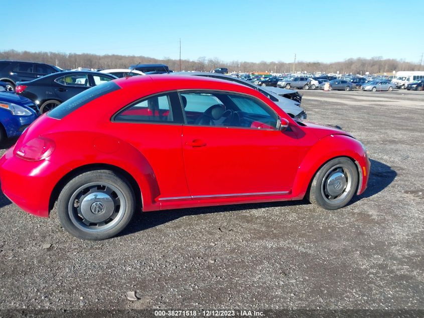 2012 Volkswagen Beetle 2.5L VIN: 3VWJP7AT6CM645896 Lot: 38271518