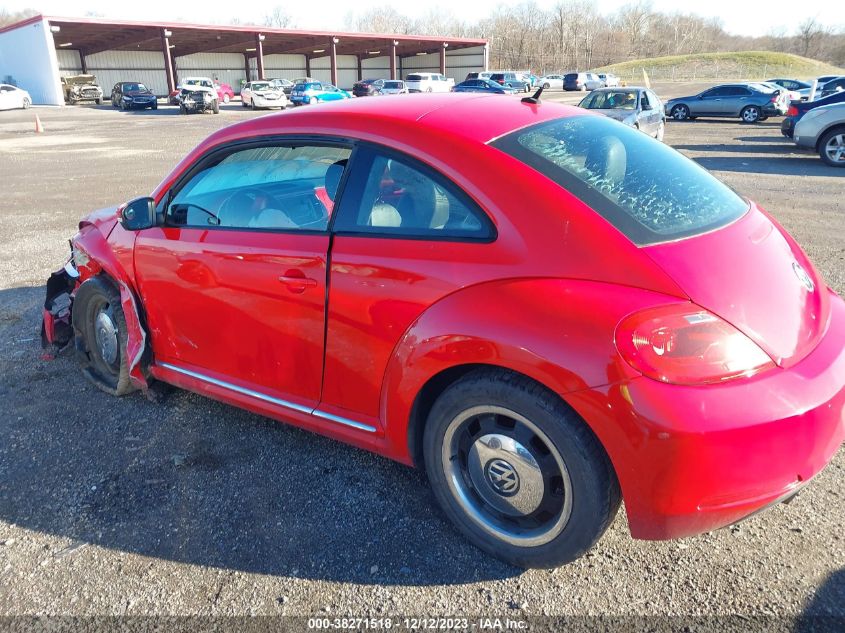 2012 Volkswagen Beetle 2.5L VIN: 3VWJP7AT6CM645896 Lot: 38271518