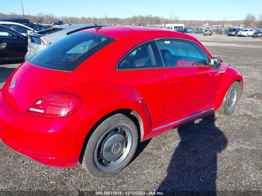 2012 Volkswagen Beetle 2.5L VIN: 3VWJP7AT6CM645896 Lot: 38271518