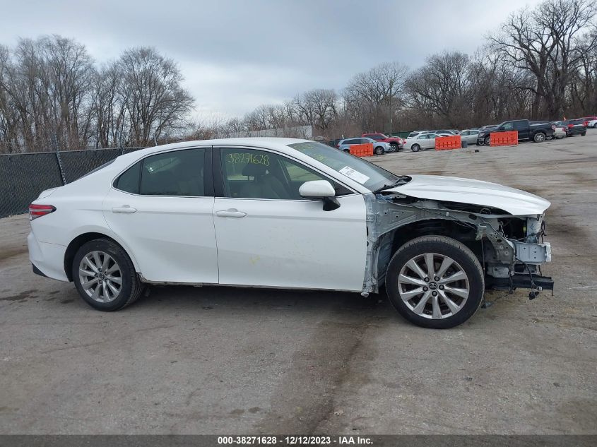 2018 Toyota Camry Le VIN: JTNB11HK7J3031341 Lot: 38271628