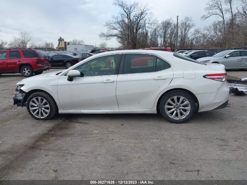 2018 Toyota Camry Le VIN: JTNB11HK7J3031341 Lot: 38271628