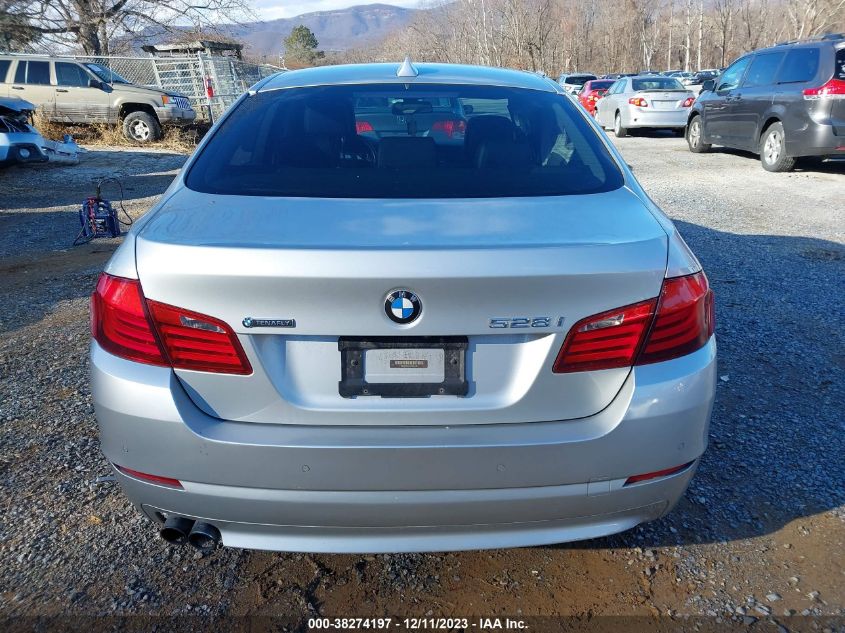 2012 BMW 5 Series 528I xDrive VIN: WBAXH5C57CDW04182 Lot: 38274197