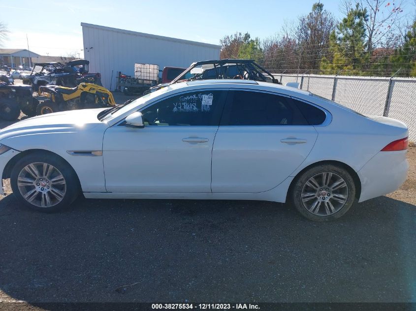 2017 Jaguar Xf 35T Premium VIN: SAJBD4BV0HCY38618 Lot: 38275534